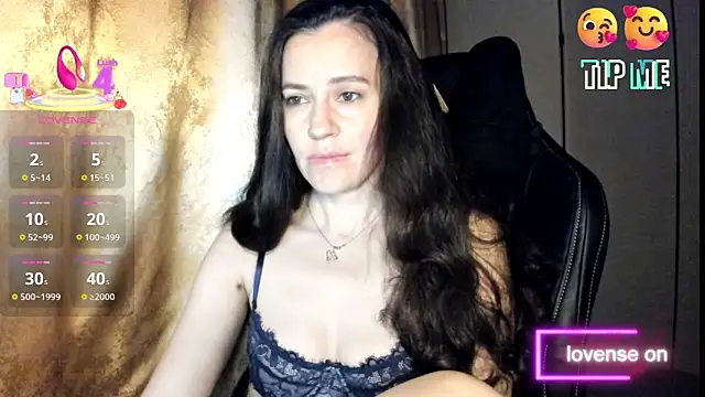 Snapshot of Found_Me chatting on 05-31-26, 12:27 Found Me online show from 05-31-26, 12:27