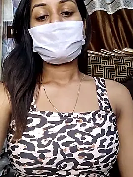 Snapshot of its_sophiaa chatting on 05-21-26, 10:01 its sophiaa online show from 05-21-26, 10:01