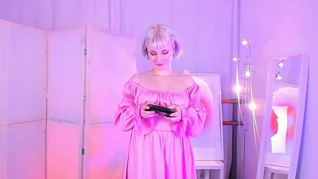 Snapshot of Pieris_Lisa chatting on 01-20-25, 01:53 Pieris Lisa online show from 01-20-25, 01:53