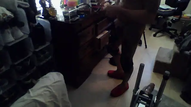 6PHUKBOI9 online show from 01-11-26, 11:33