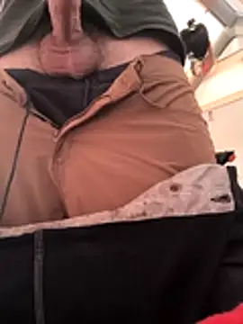 Snapshot of potholder420 chatting on 12-16-25, 03:16 potholder420 online show from 12-16-25, 03:16