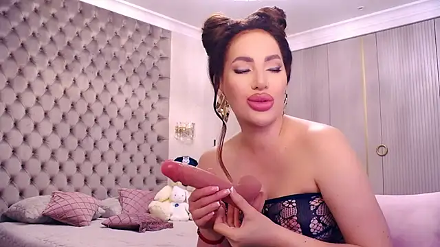 TianaPosh online show from 02-11-26, 09:58