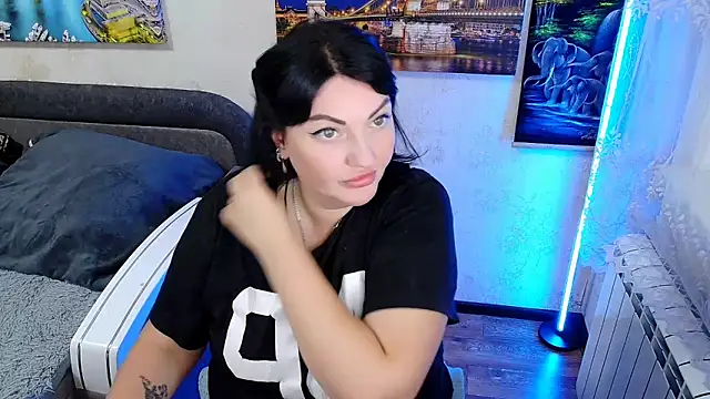 Lady Boom Wild  online show from 09-18-25, 04:43
