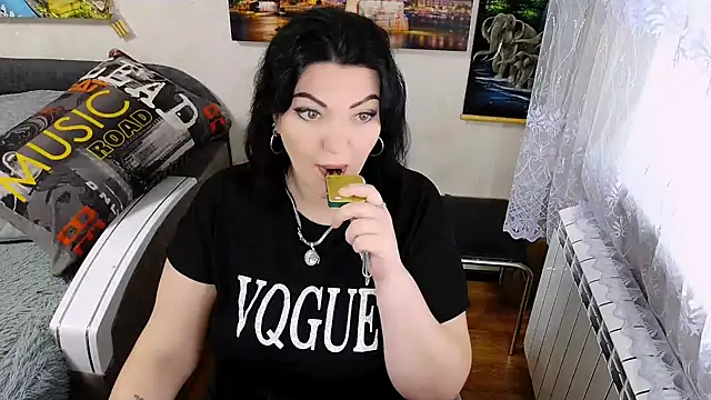 Lady Boom Wild  online show from 11-29-25, 01:22