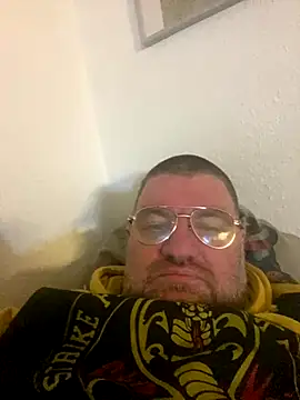 Snapshot of thetobmaster200 chatting on 12-01-24, 08:36 thetobmaster200 online show from 12-01-24, 08:36