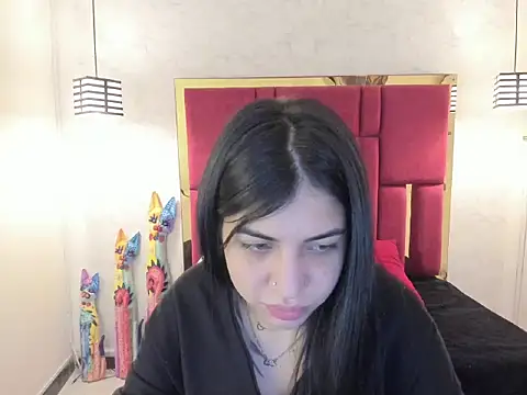 Snapshot of Violet_m chatting on 09-27-25, 11:38 Violet m online show from 09-27-25, 11:38