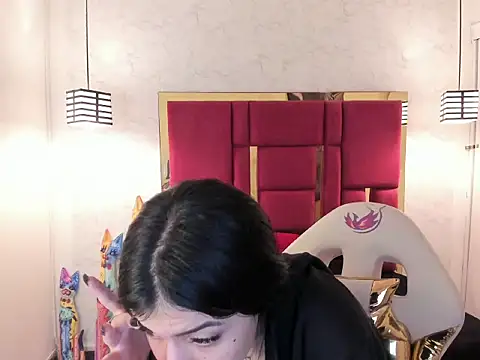Snapshot of Violet_m chatting on 10-02-25, 12:08 Violet m online show from 10-02-25, 12:08