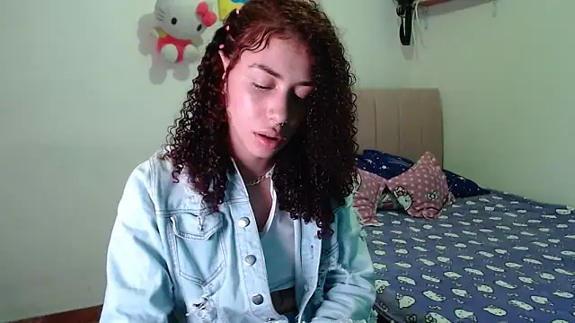 Snapshot of Perla_web09 chatting on 09-11-25, 09:59 Perla web09 online show from 09-11-25, 09:59