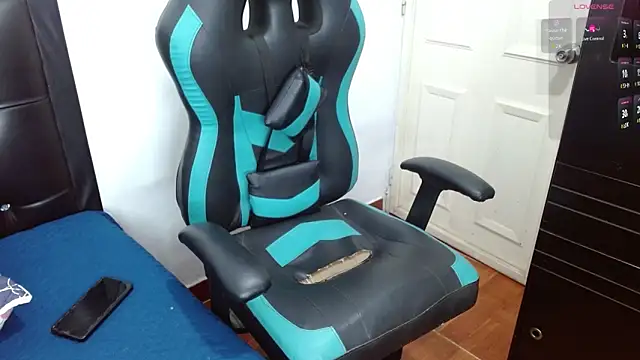 hots boygg online show from 02-24-26, 08:21