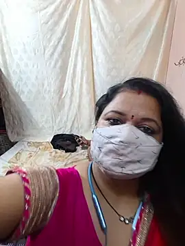 Snapshot of bobbyronak chatting on 07-13-26, 06:51 bobbyronak online show from 07-13-26, 06:51