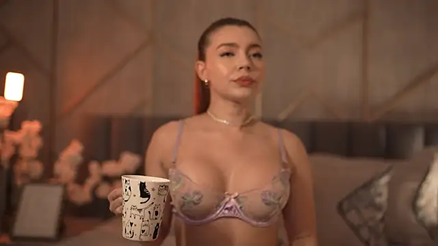 miia blake online show from 10-29-25, 09:36