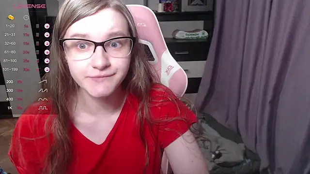 Snapshot of Tomato_Tease chatting on 01-01-25, 11:51 Tomato Tease online show from 01-01-25, 11:51