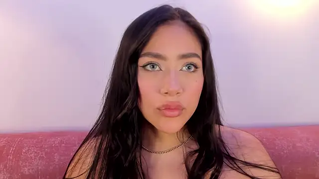 nicolle pierce online show from 12-21-25, 04:19