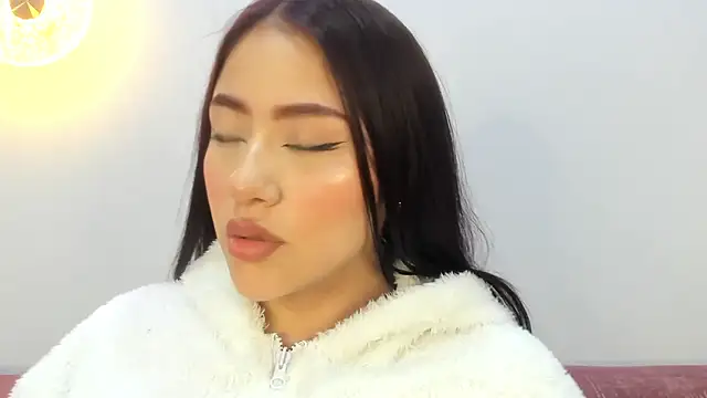 Snapshot of nicolle_pierce chatting on 02-17-26, 11:18 nicolle pierce online show from 02-17-26, 11:18