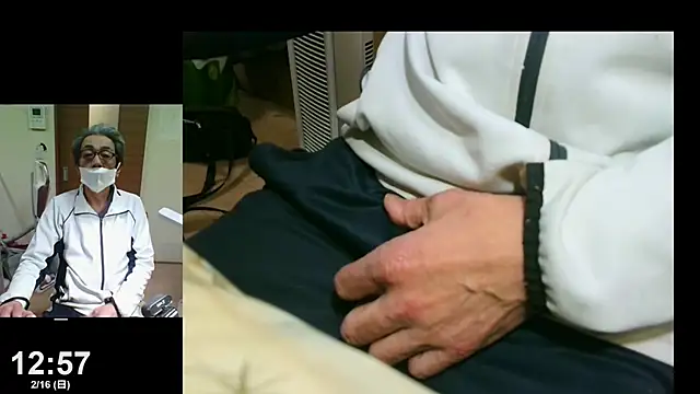 Snapshot of mama010-chan chatting on 02-16-25, 03:58 mama010-chan online show from 02-16-25, 03:58