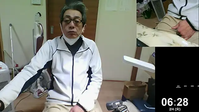 Snapshot of mama010-chan chatting on 02-03-25, 09:29 mama010-chan online show from 02-03-25, 09:29
