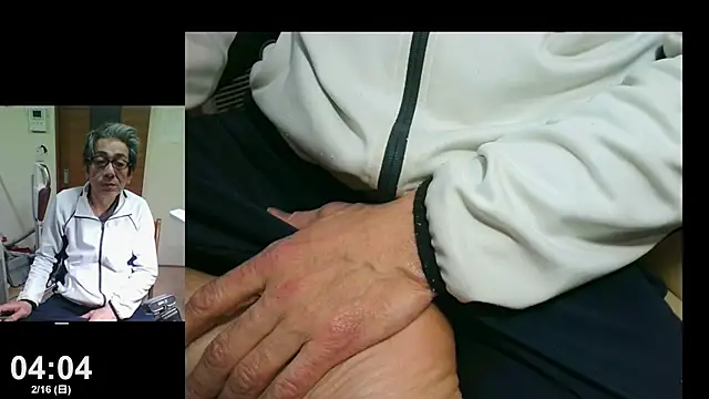 Snapshot of mama010-chan chatting on 02-15-25, 07:06 mama010-chan online show from 02-15-25, 07:06