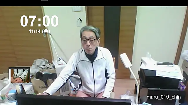 mama010-chan online show from 11-13-25, 10:02