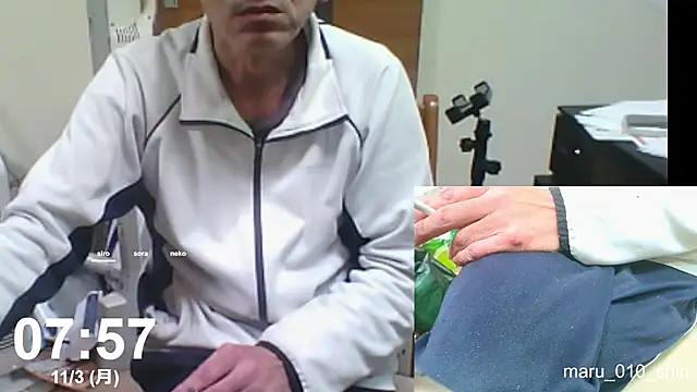 mama010-chan online show from 11-02-25, 10:59