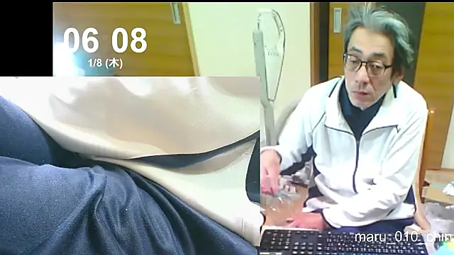 mama010-chan online show from 01-07-26, 09:09