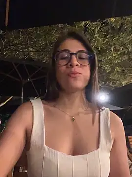 MariaIsabella8 online show from 10-11-25, 12:22