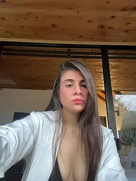 MariaIsabella8 online show from 05-07-26, 10:35