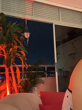 MariaIsabella8 online show from 10-11-25, 11:17