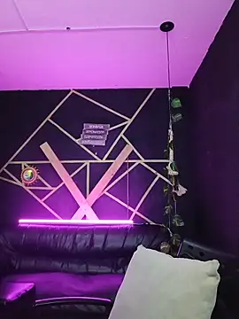 Gelena Black online show from 11-20-25, 12:06