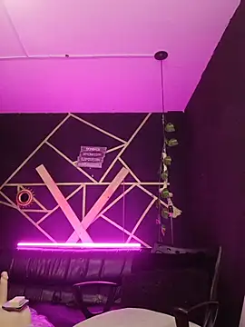 Gelena Black online show from 11-13-25, 12:31