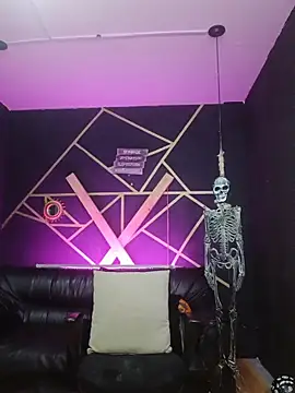 Gelena Black online show from 10-13-25, 12:18