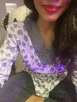 Divyaa69 online show from 01-18-26, 03:32