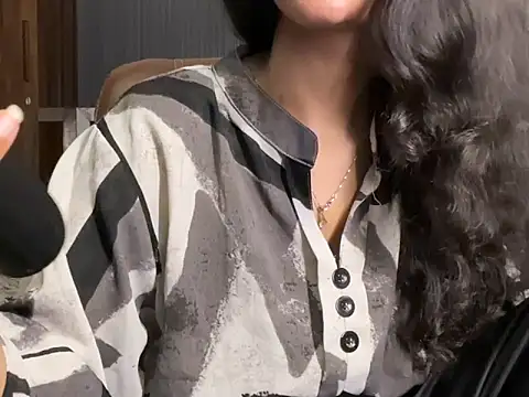 Snapshot of Divyaa69 chatting on 06-05-26, 07:41 Divyaa69 online show from 06-05-26, 07:41