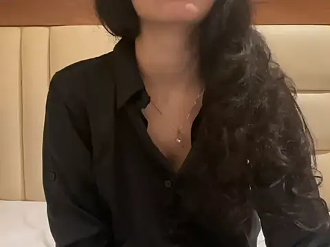 Snapshot of Divyaa69 chatting on 04-30-26, 08:57 Divyaa69 online show from 04-30-26, 08:57