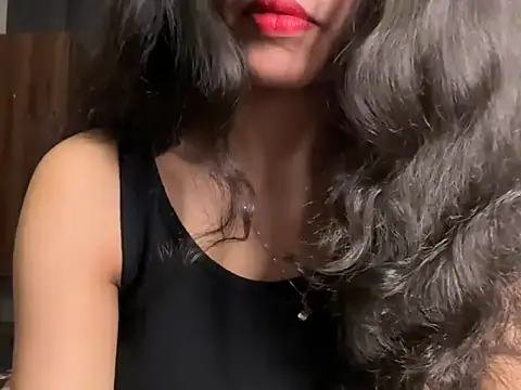 Snapshot of Divyaa69 chatting on 06-19-26, 07:52 Divyaa69 online show from 06-19-26, 07:52