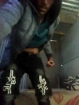 Snapshot of 1Totti555 chatting on 10-29-25, 10:36 1Totti555 online show from 10-29-25, 10:36