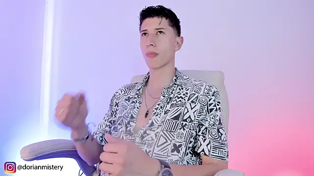 Dorianmistery2322  online show from 04-06-26, 09:38