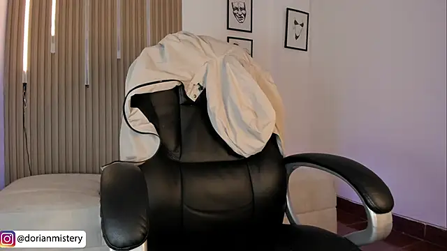 Dorianmistery2322  online show from 06-15-26, 11:04