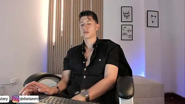 Dorianmistery2322  online show from 06-12-26, 02:26