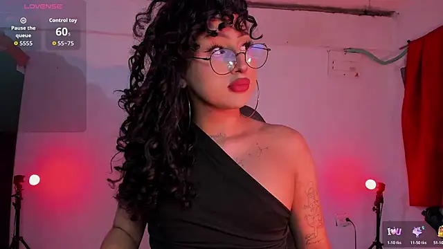 Snapshot of Heka_Prudence chatting on 07-25-26, 05:15 Heka Prudence online show from 07-25-26, 05:15
