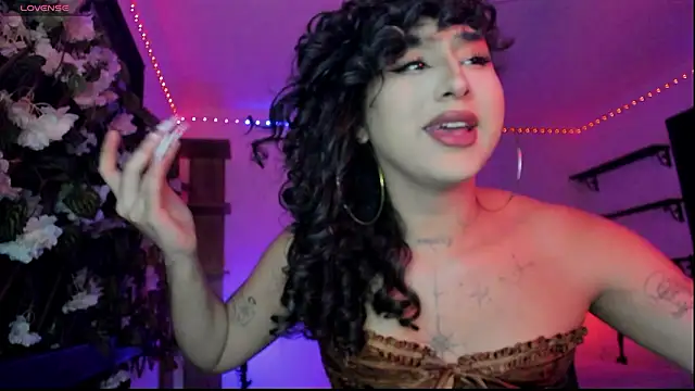 Heka Prudence online show from 03-25-26, 03:28