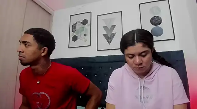 Snapshot of Pamela_Sam01 chatting on 12-16-24, 01:00 Pamela Sam01 online show from 12-16-24, 01:00