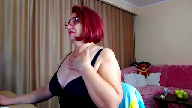 Snapshot of EdithCharm chatting on 09-19-25, 04:00 EdithCharm online show from 09-19-25, 04:00
