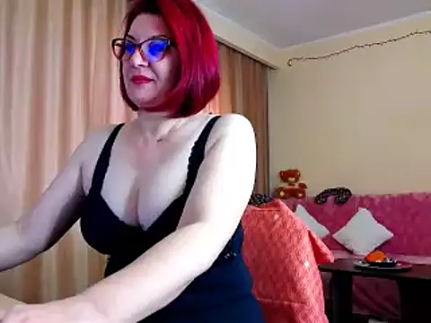 Snapshot of EdithCharm chatting on 01-04-25, 08:06 EdithCharm online show from 01-04-25, 08:06