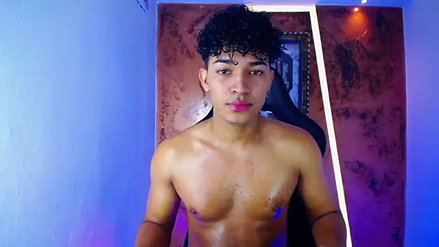 Snapshot of jamescurli_ chatting on 03-03-25, 05:58 jamescurli  online show from 03-03-25, 05:58