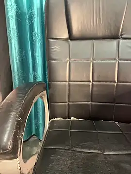 poision51 online show from 04-12-26, 05:11