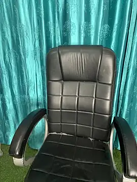 Snapshot of poision51 chatting on 02-07-25, 11:45 poision51 online show from 02-07-25, 11:45