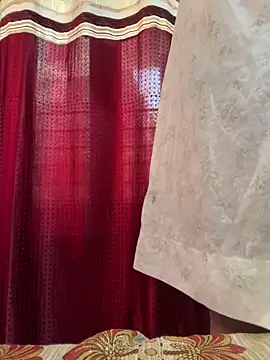 Snapshot of poision51 chatting on 10-28-25, 05:18 poision51 online show from 10-28-25, 05:18