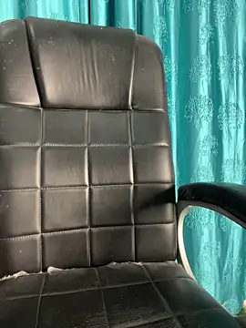 Snapshot of poision51 chatting on 09-11-25, 05:40 poision51 online show from 09-11-25, 05:40