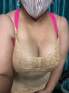 Snapshot of poision51 chatting on 02-21-25, 06:51 poision51 online show from 02-21-25, 06:51