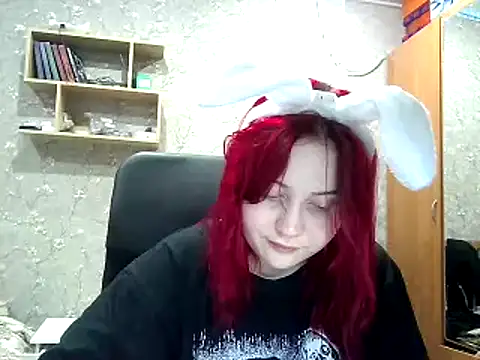 Snapshot of KarolinaCherry chatting on 12-10-24, 06:38 KarolinaCherry online show from 12-10-24, 06:38